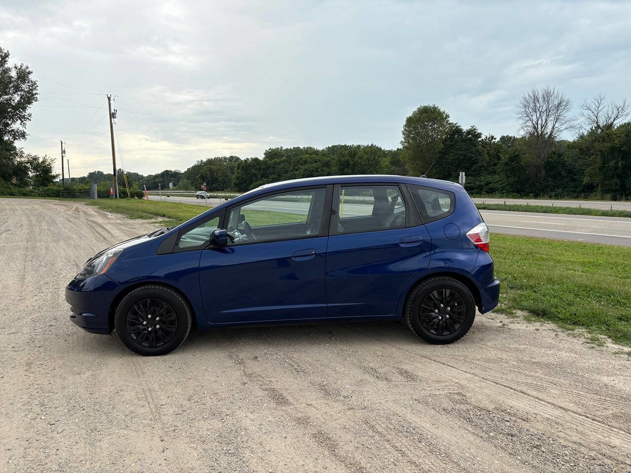 Used 2013 Honda Fit image 4