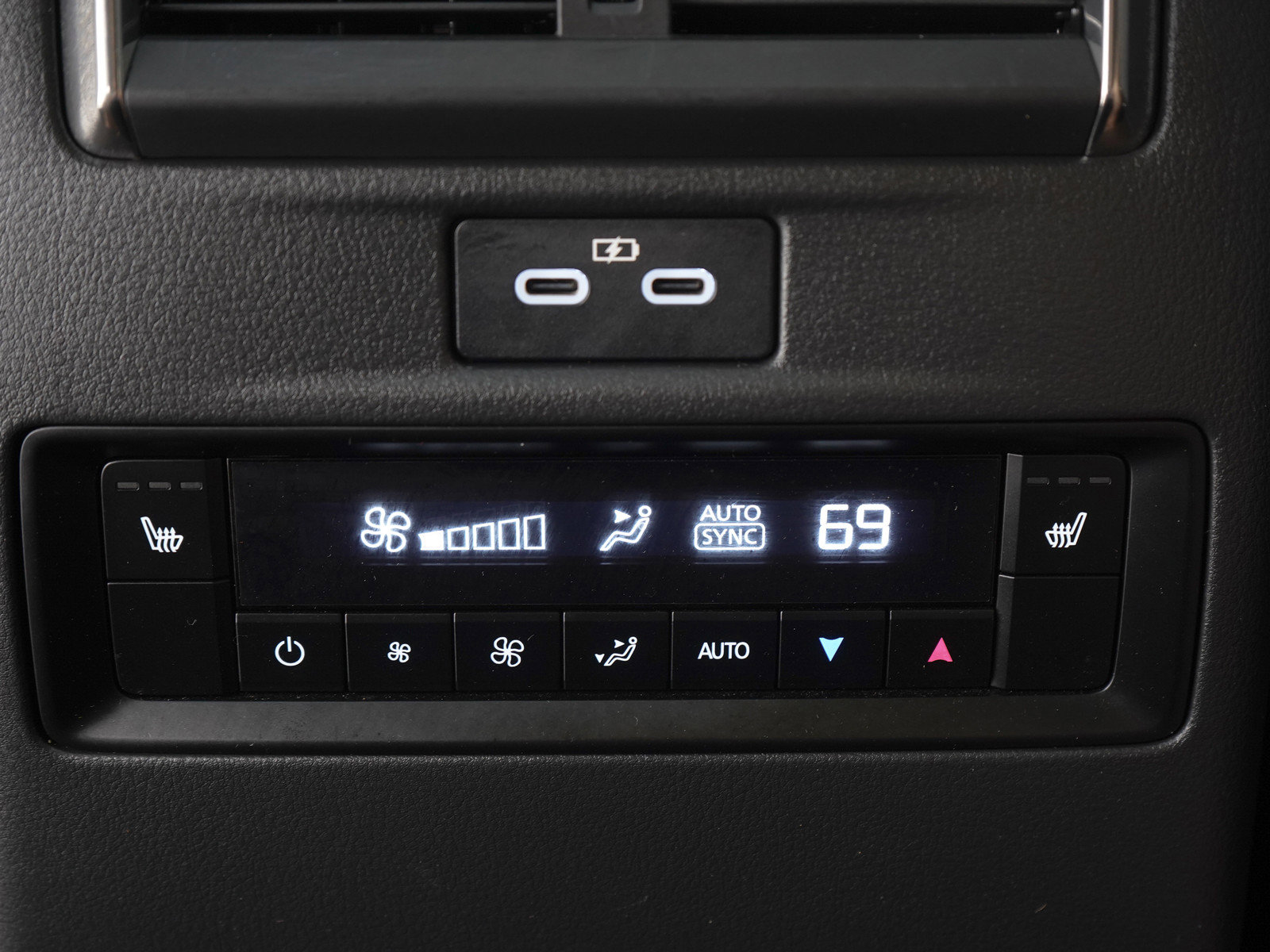 Certified 2024 MAZDA CX-90 Plug-In Hybrid w/ Premium Plus image 25