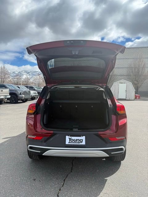 Used 2023 Buick Encore GX Select w/ Safety Package II AWD/4WD image 9