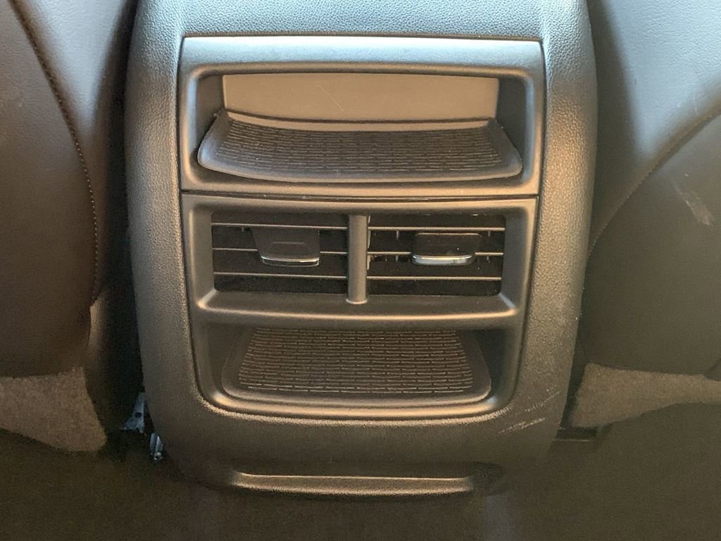 Certified 2025 Cadillac XT5 Premium Luxury image 19