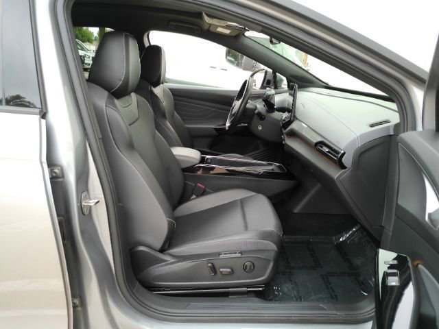 Used 2023 Volkswagen ID.4 Pro S RWD image 19