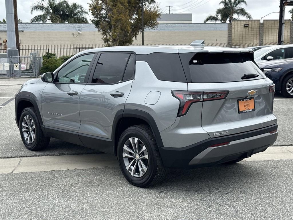 Used 2025 Chevrolet Equinox LT image 5