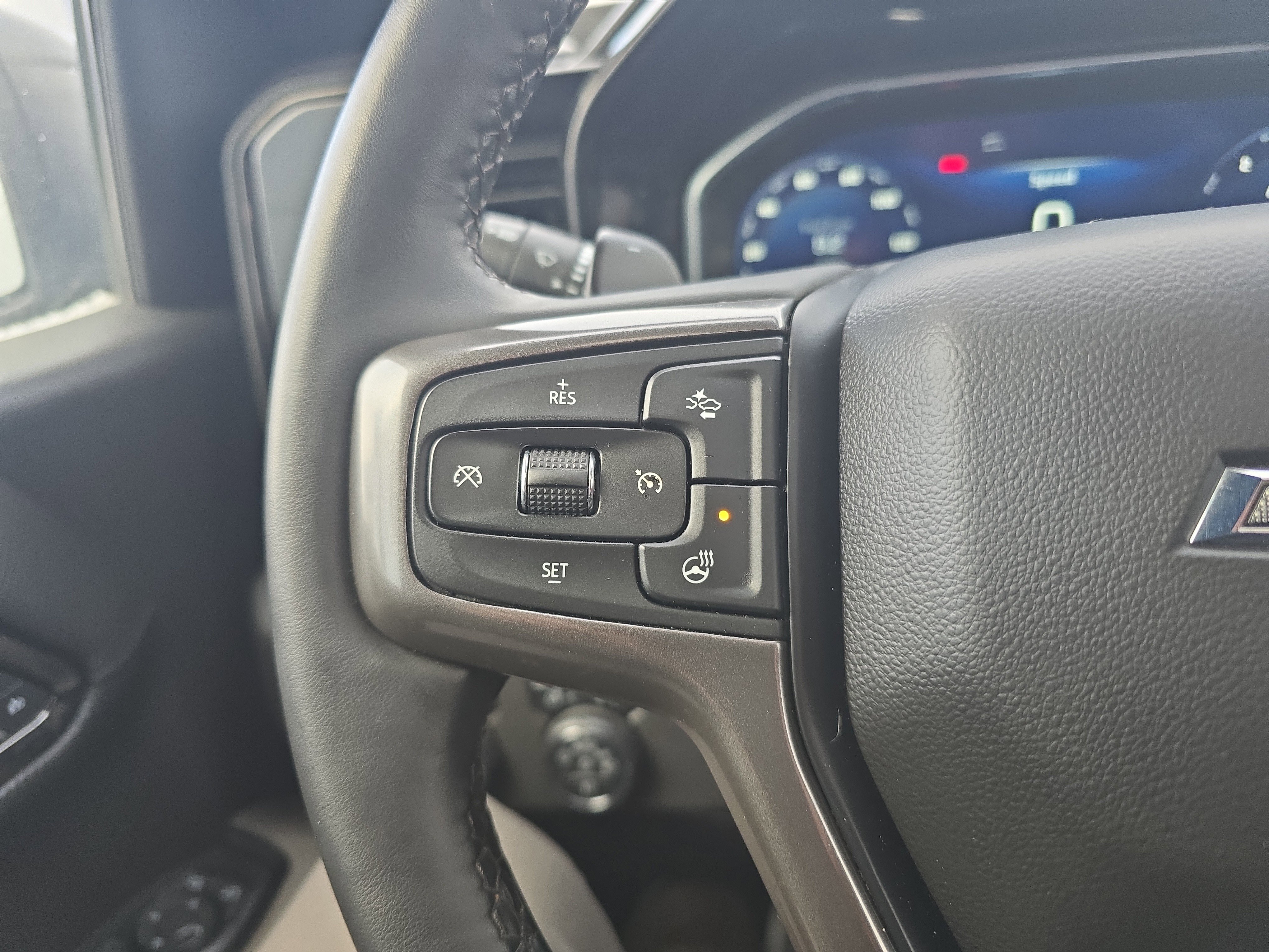 Used 2023 Chevrolet Silverado 1500 ZR2 w/ Technology Package image 24