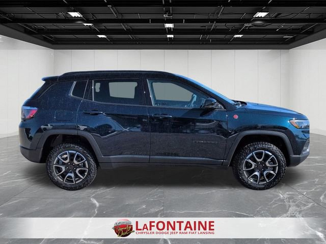 New 2026 Jeep Compass Trailhawk image 6