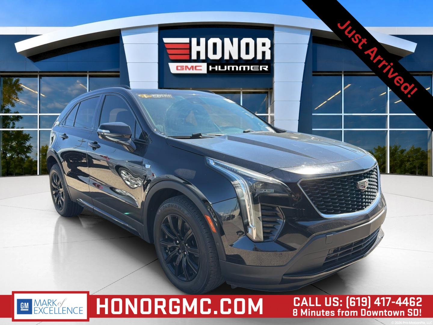 Used 2020 Cadillac XT4 Sport w/ Enhanced Visibility Package FWD image 1
