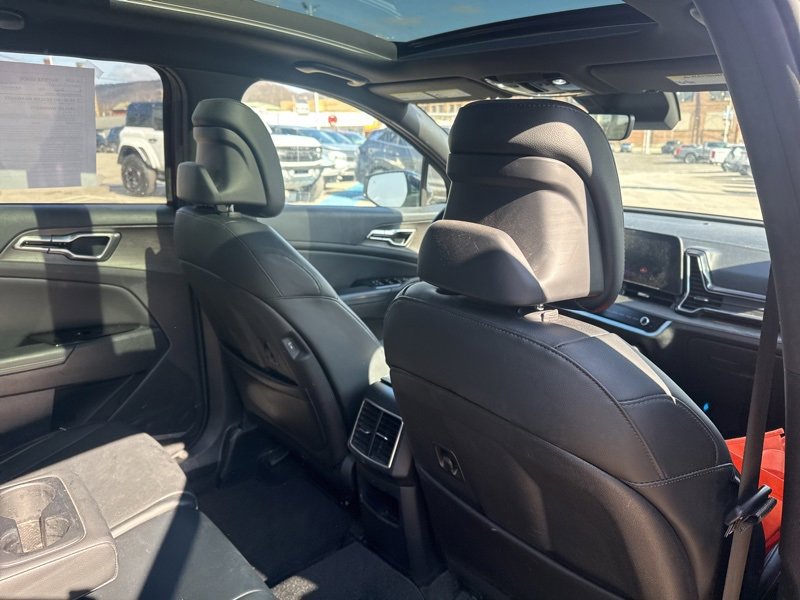 Used 2023 Kia Sportage X-Line w/ X-Line Premium Package image 9