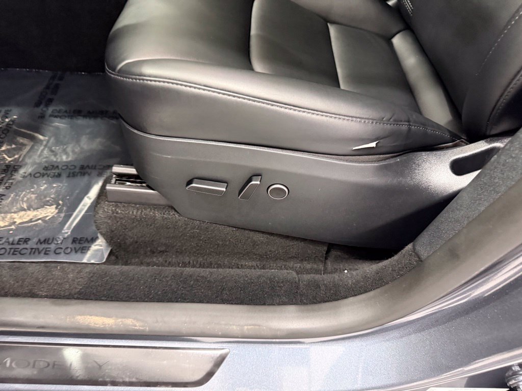Used 2023 Tesla Model Y Long Range AWD/4WD image 14