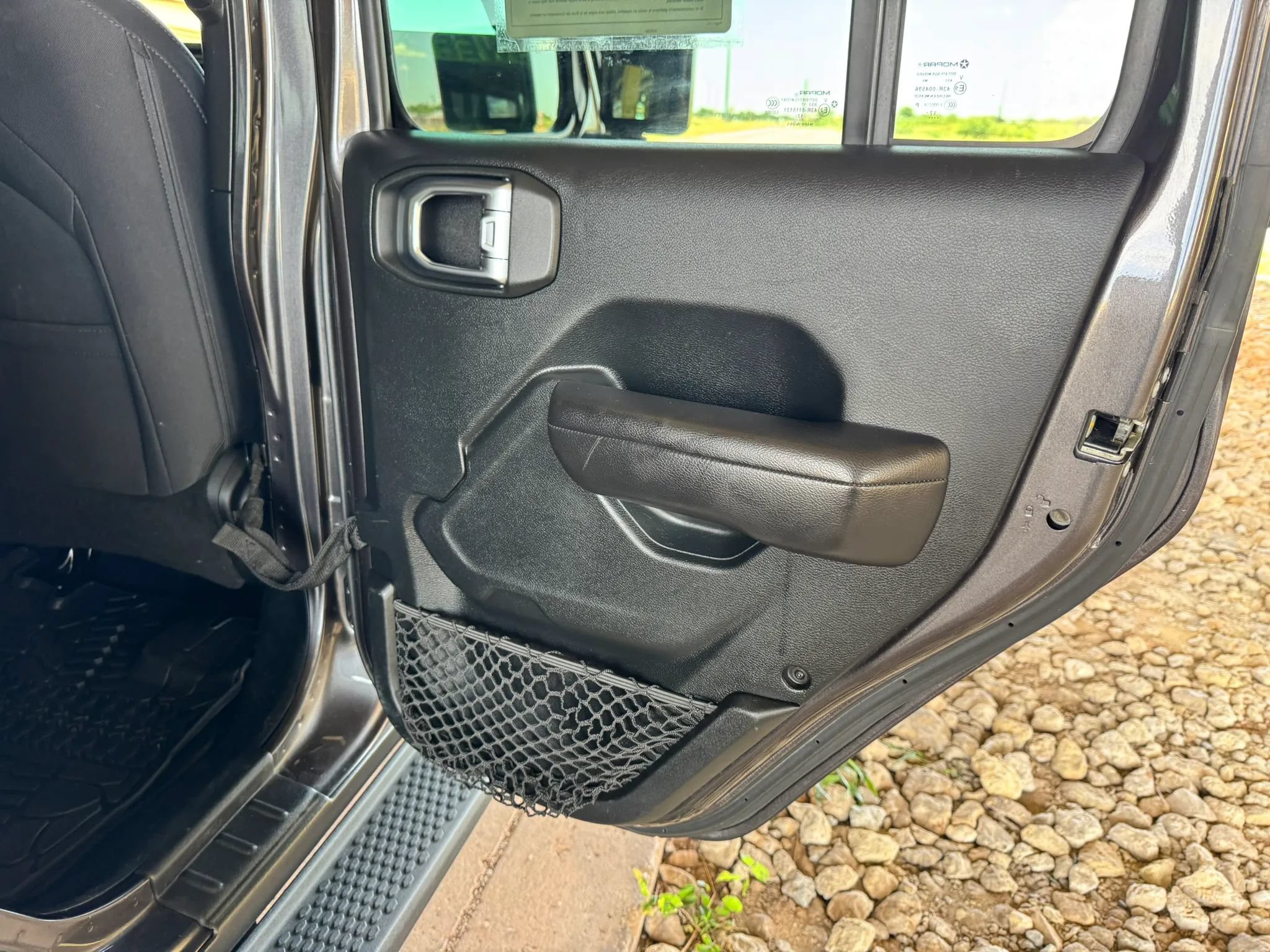 Used 2018 Jeep Wrangler Unlimited Sport S AWD/4WD image 23