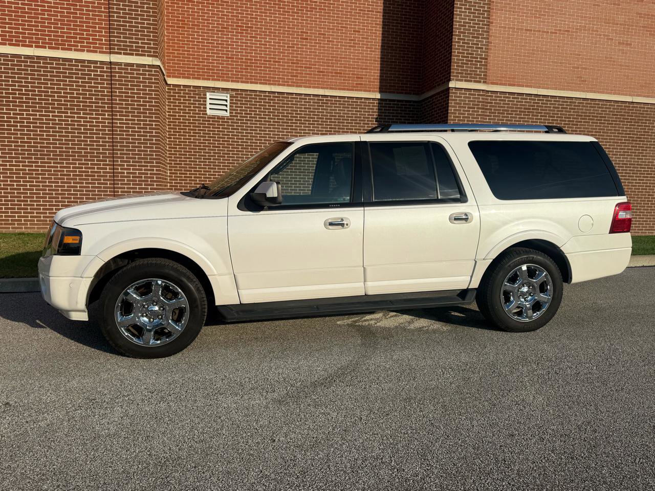 Used 2014 Ford Expedition EL Limited w/ Equipment Group 301A image 6