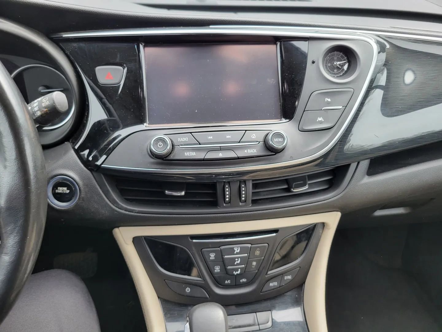 Used 2016 Buick Envision Premium AWD/4WD image 8