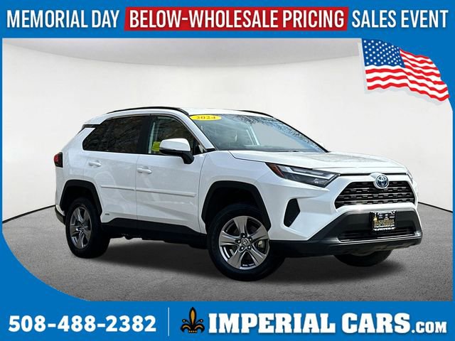 Used 2024 Toyota RAV4 LE AWD/4WD image 1