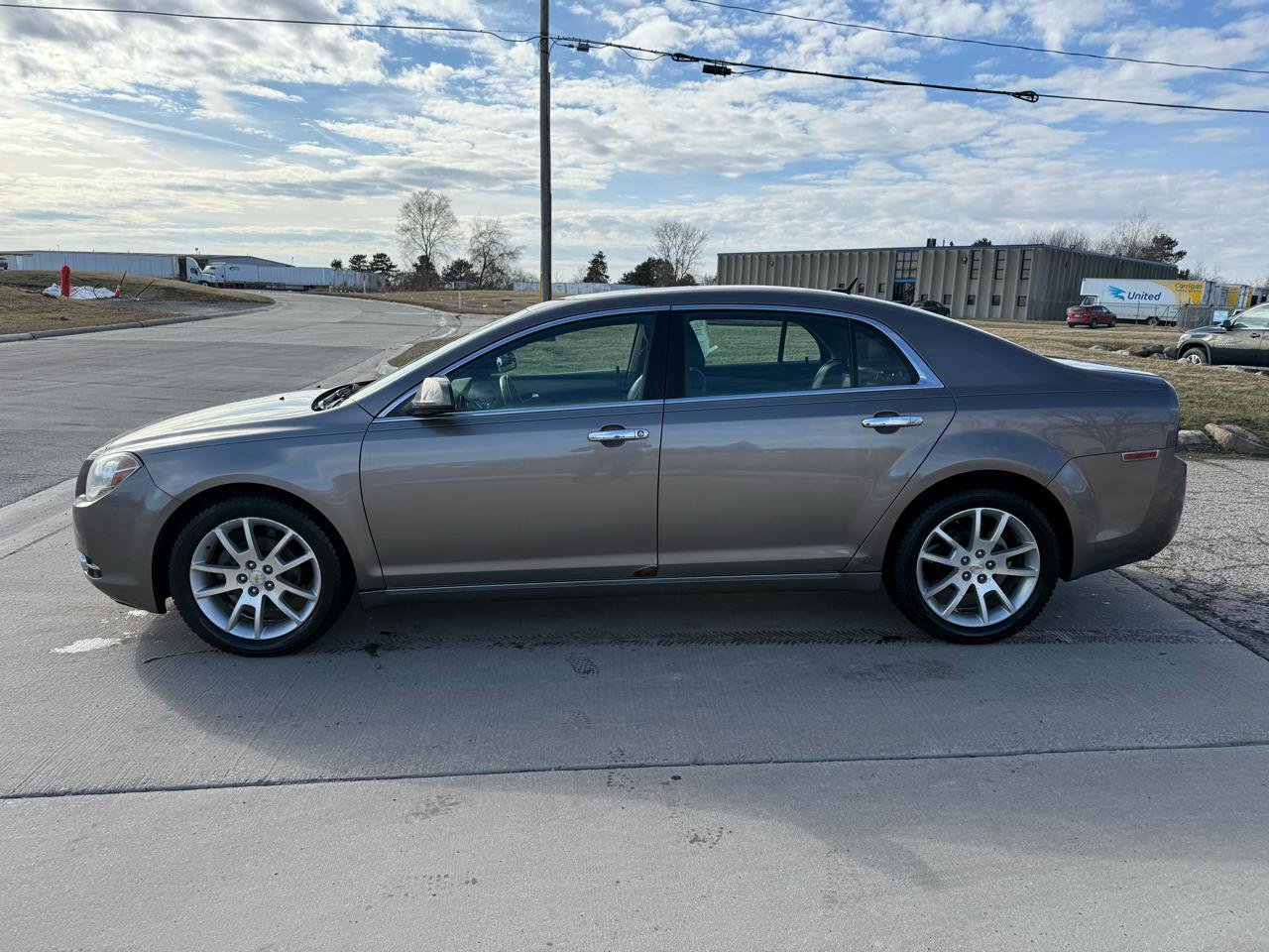 Used 2011 Chevrolet Malibu LTZ w/ HFV6 Engine Package image 8