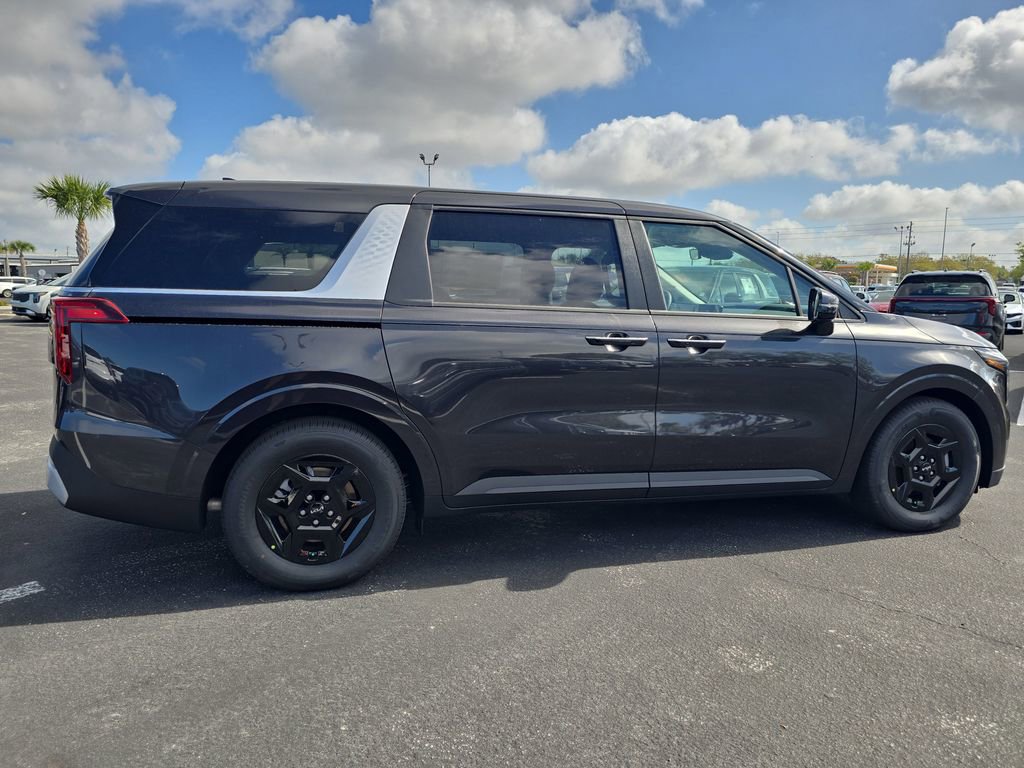 New 2026 Kia Carnival image 9