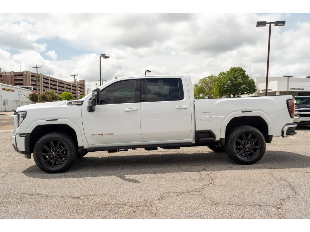 Used 2026 GMC Sierra 2500 AT4 w/ AT4 Premium Plus Package AWD/4WD image 5