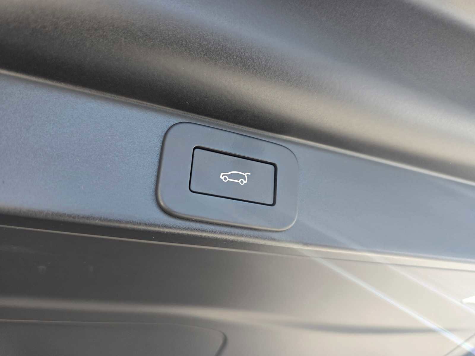 New 2025 Land Rover Range Rover Long Wheelbase SE image 19