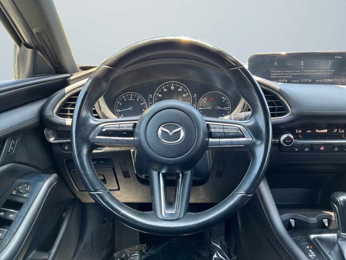 Used 2022 MAZDA MAZDA3 s FWD image 11