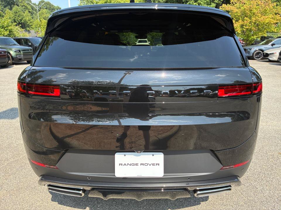 New 2026 Land Rover Range Rover Sport SE AWD/4WD image 14