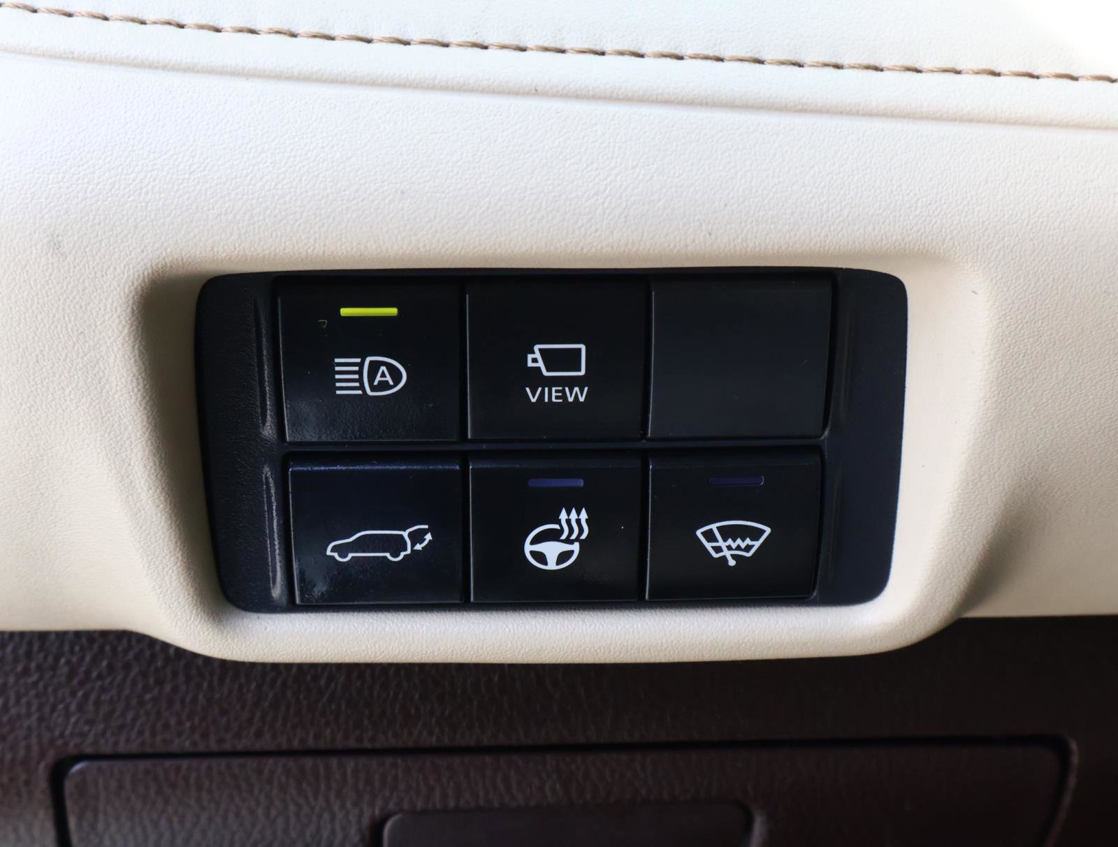 Used 2021 Toyota Highlander Platinum image 26