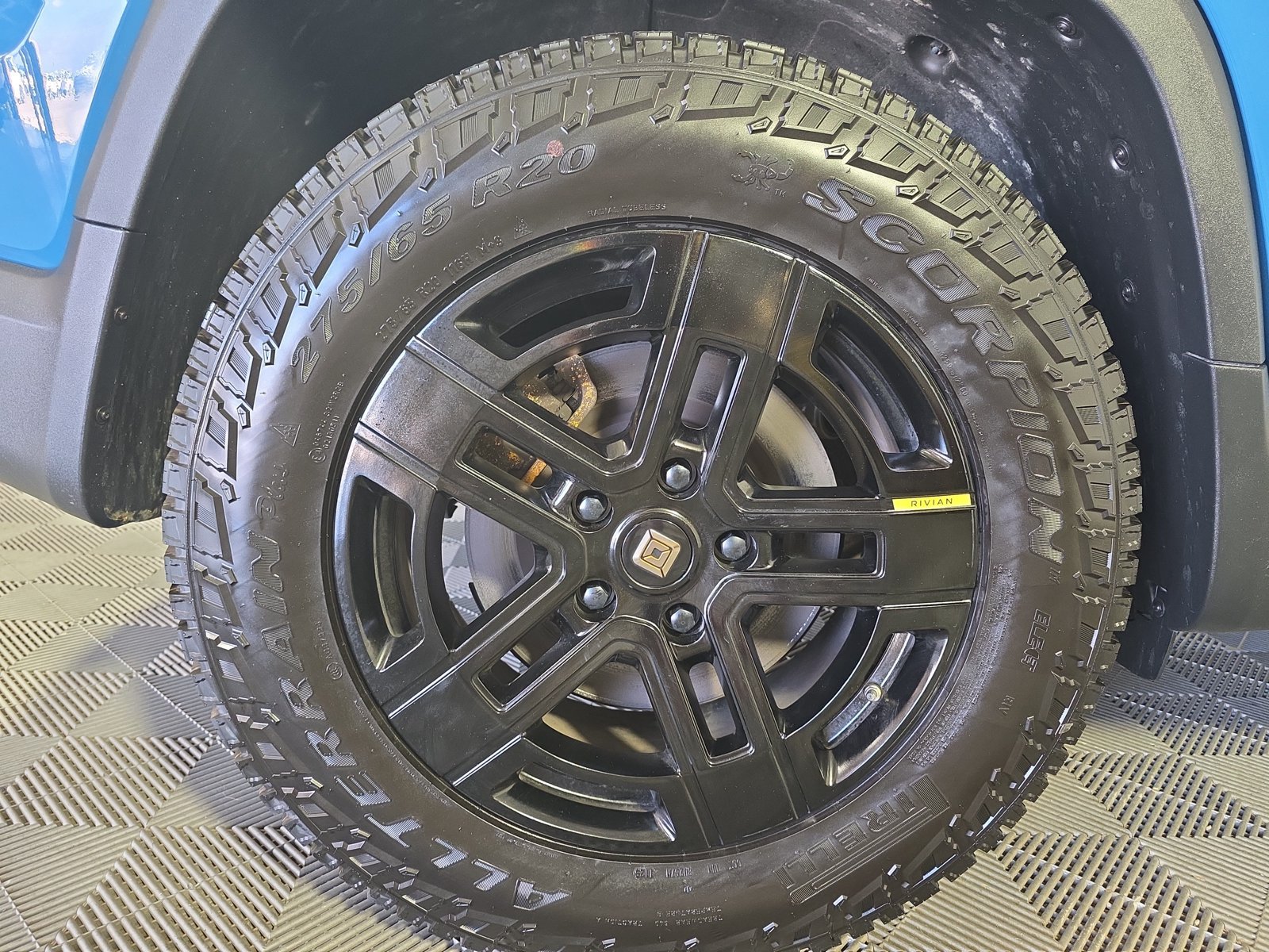 Used 2022 Rivian R1T Launch Edition AWD/4WD image 12