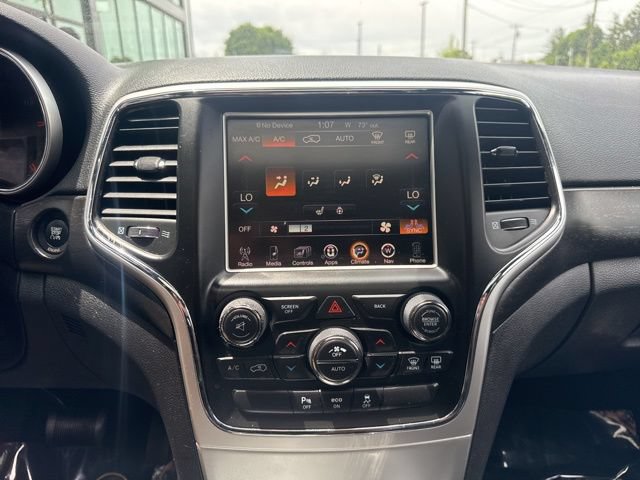 Used 2015 Jeep Grand Cherokee Altitude AWD/4WD image 16