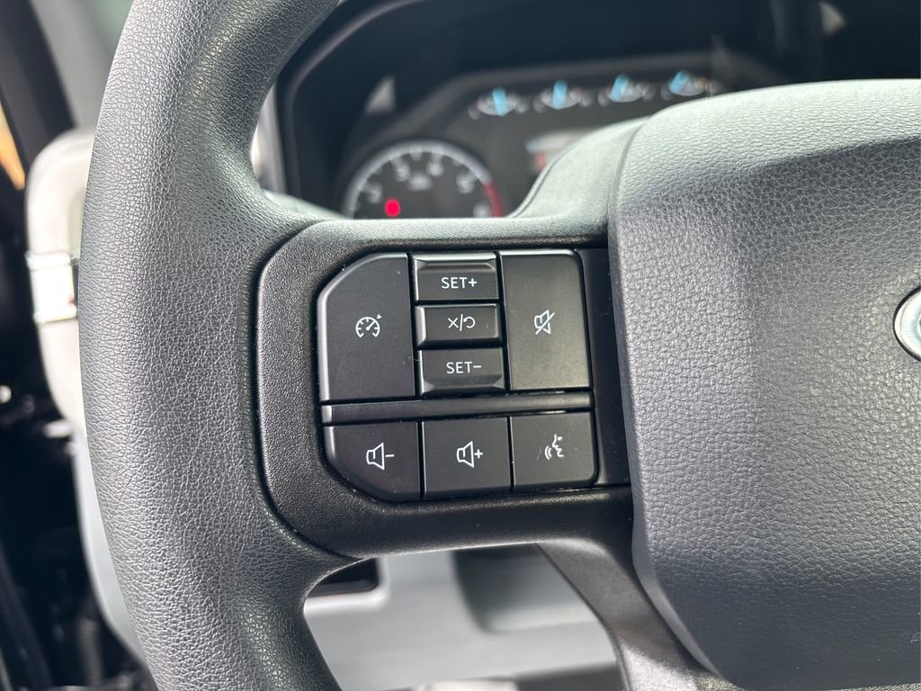 Used 2025 Ford F350 XL w/ Snow Plow Prep Package image 32