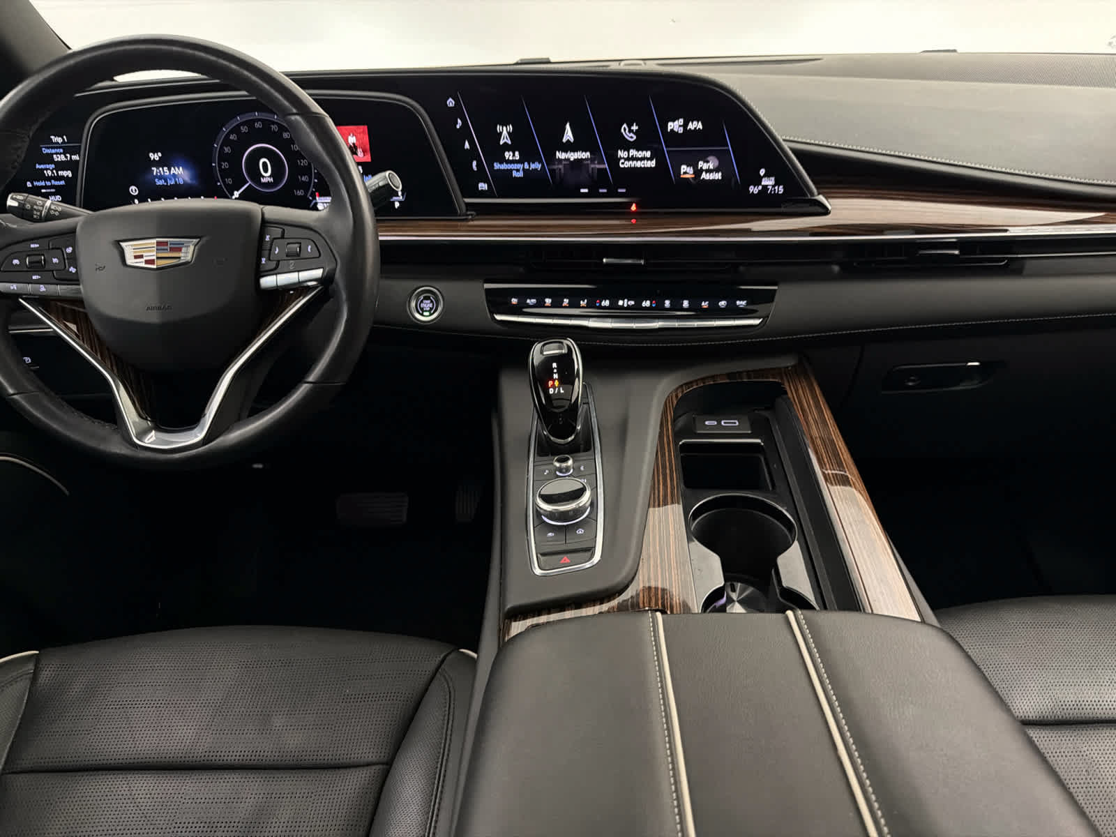 Used 2021 Cadillac Escalade ESV Premium Luxury RWD image 20