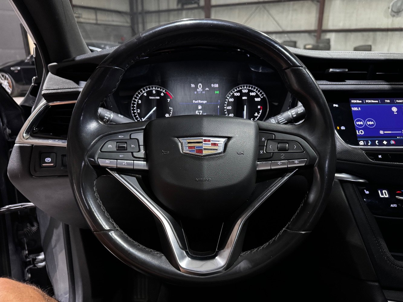 Used 2022 Cadillac XT6 Luxury image 24