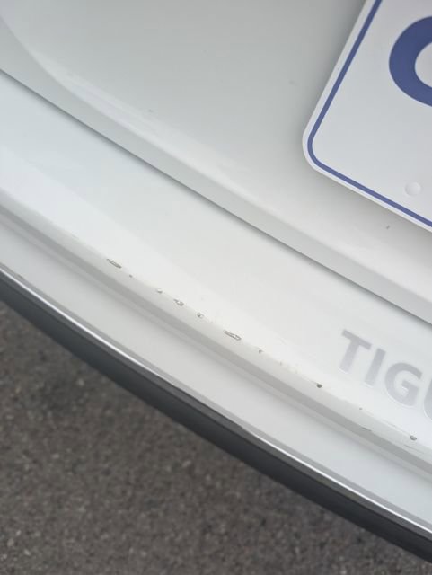 Used 2018 Volkswagen Tiguan SE w/ 3rd Row Seat Package image 10