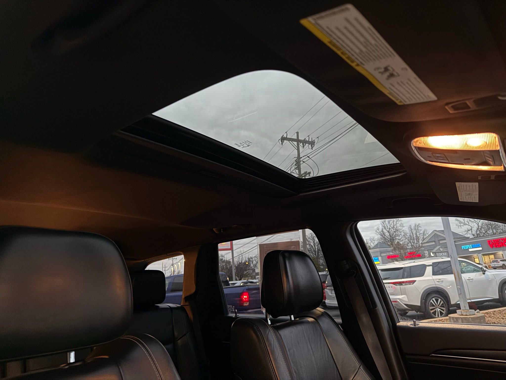 Used 2015 Jeep Grand Cherokee Limited image 24