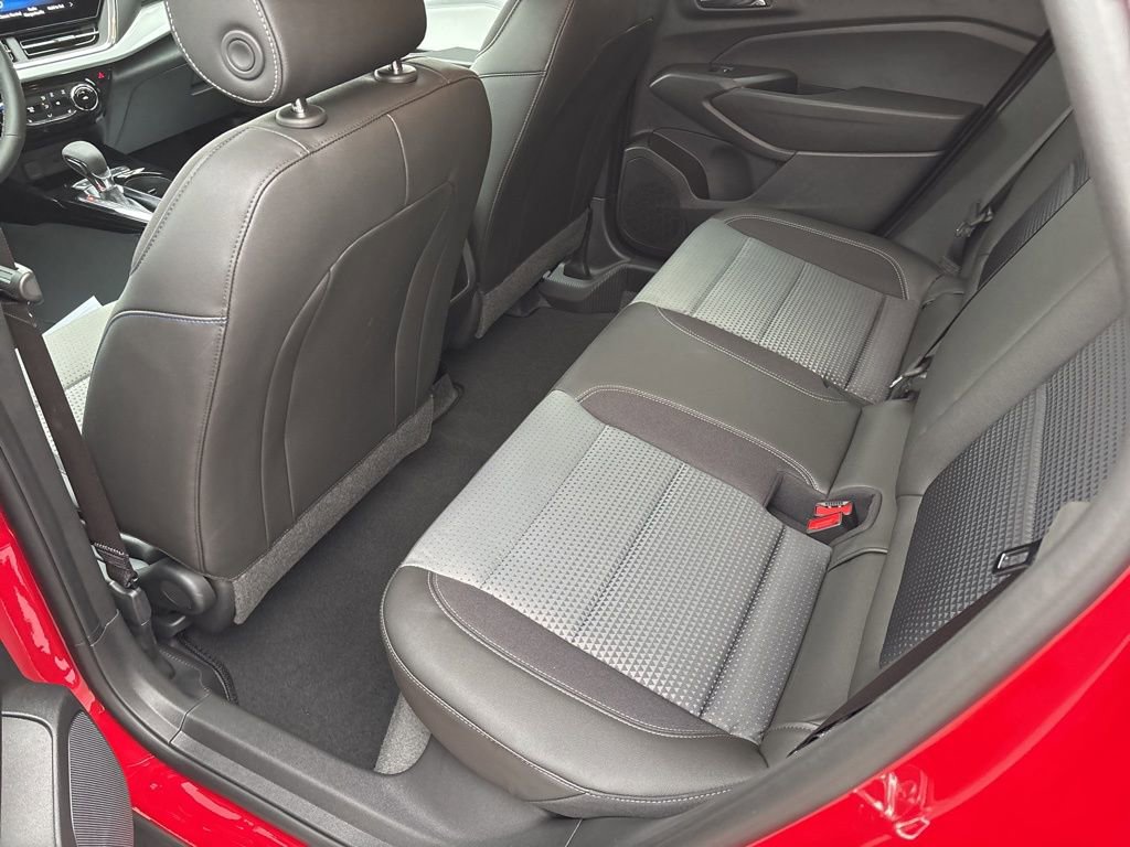 New 2026 Chevrolet Trax LT w/ LT Convenience Package image 9