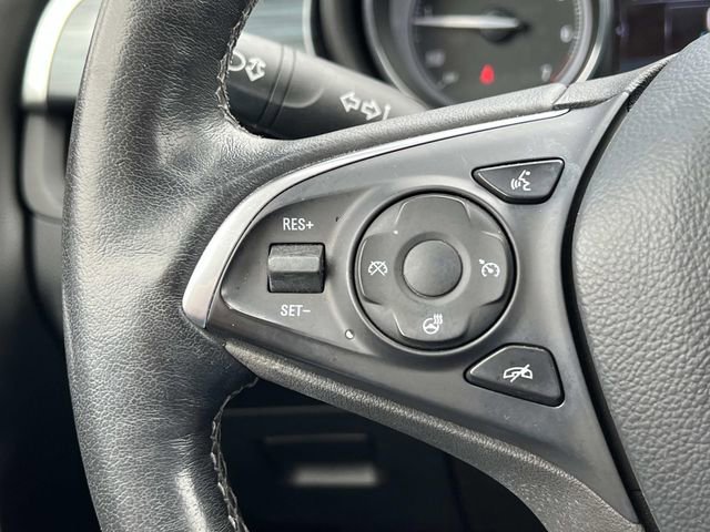 Used 2019 Buick Envision Essence FWD image 29
