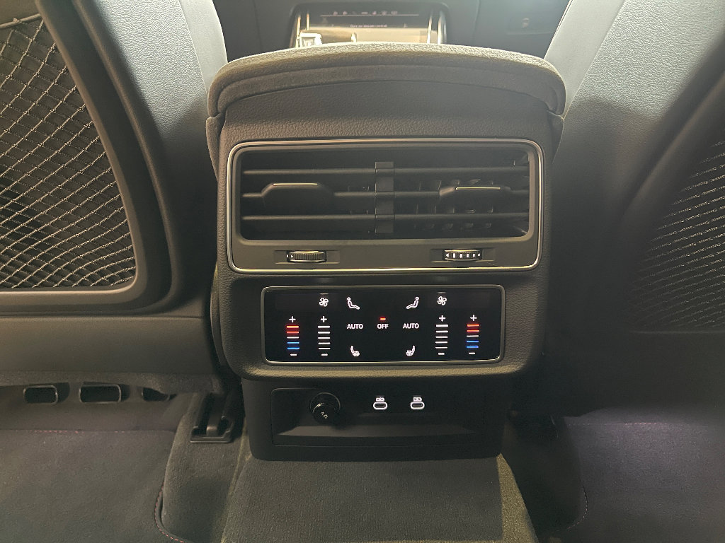 New 2026 Audi RS Q8 performance image 38