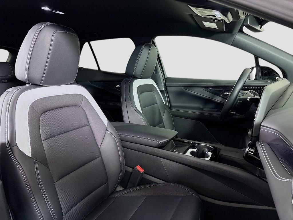 Used 2026 Chevrolet Blazer EV LT image 30