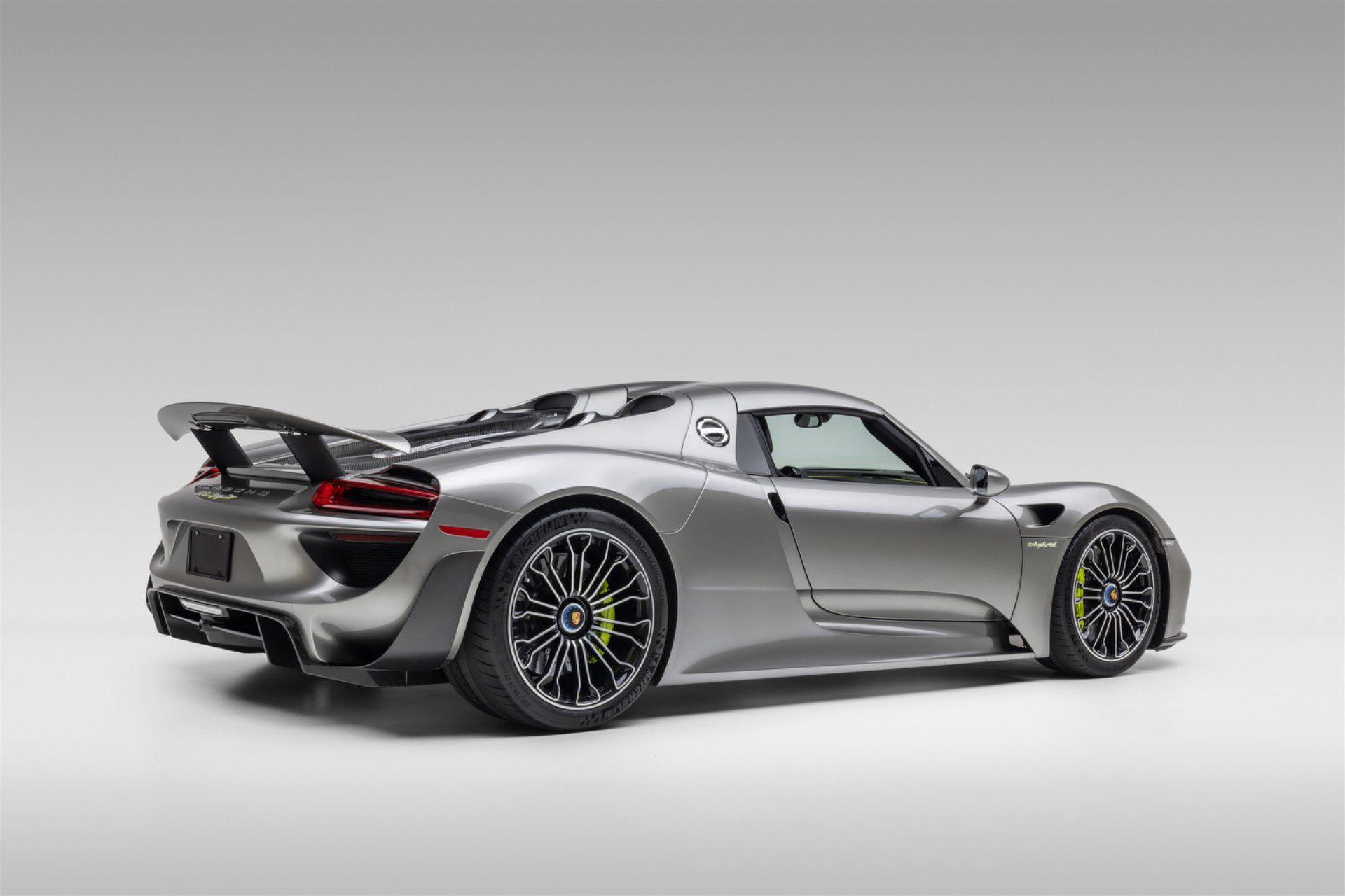 Used 2015 Porsche 918 Spyder AWD/4WD image 10