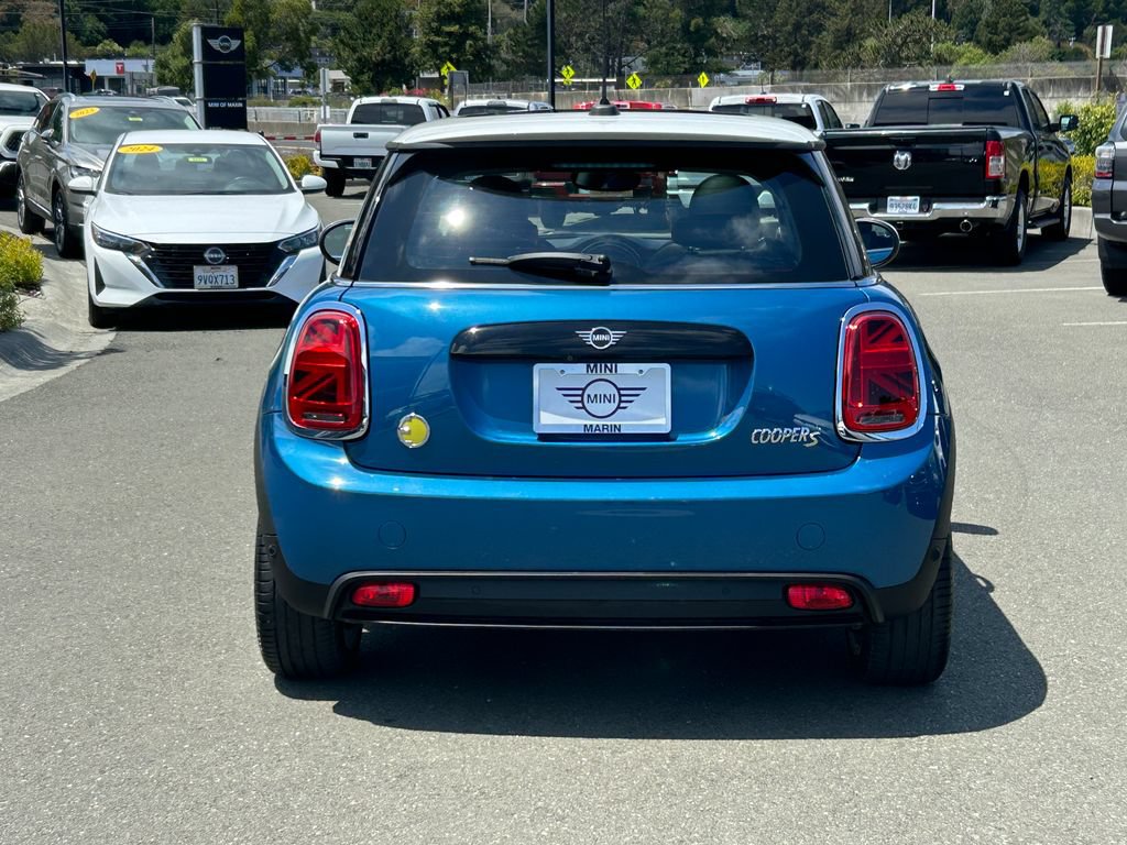 Used 2024 MINI Cooper SE FWD image 4