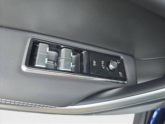 New 2026 Jaguar F-PACE R-Dynamic S image 24