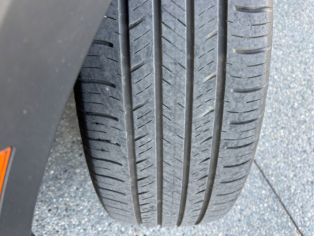 Used 2025 Honda CR-V EX image 32