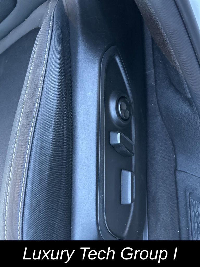 Used 2022 Jeep Grand Cherokee L Laredo w/ Luxury Tech Group I image 16