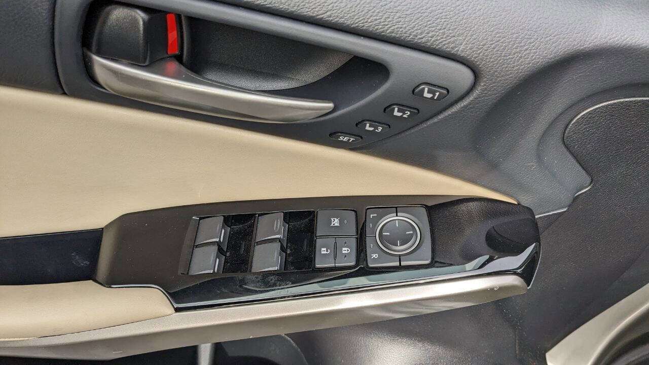 Used 2018 Lexus IS 300 AWD w/ Comfort Package image 25