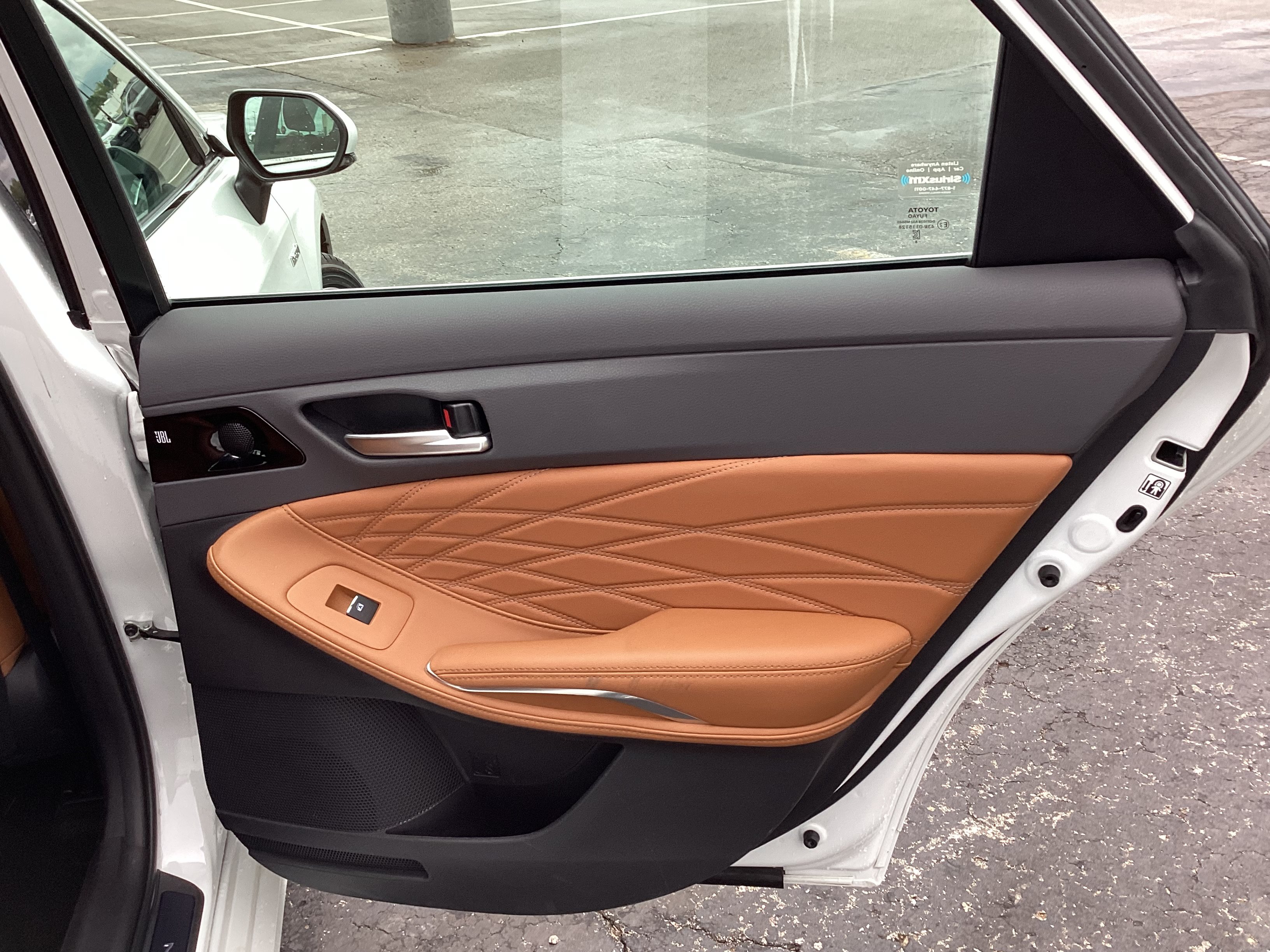 Certified 2019 Toyota Avalon Limited w/ All Weather Liner Package FWD image 12