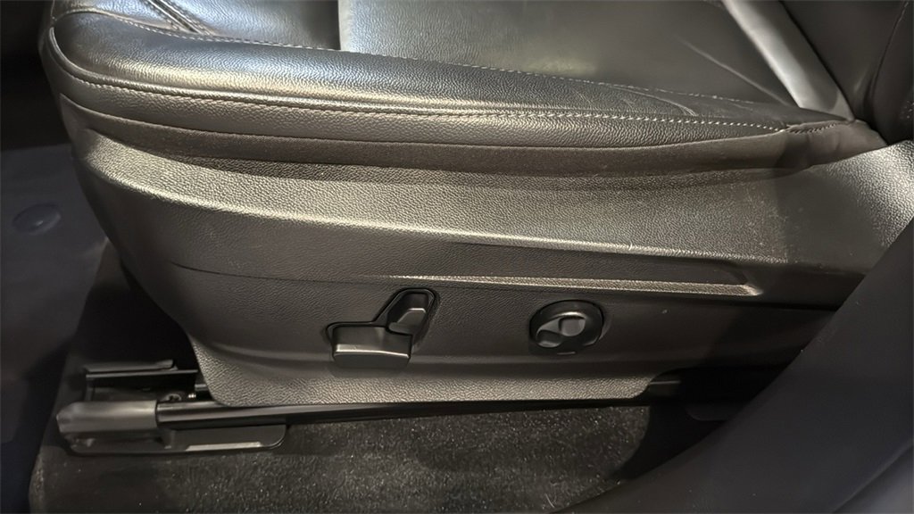 Used 2020 Alfa Romeo Stelvio Ti w/ Nero Edizione image 25