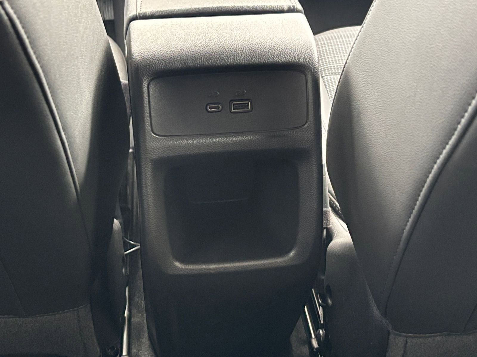 Used 2025 Buick Envista Preferred image 24