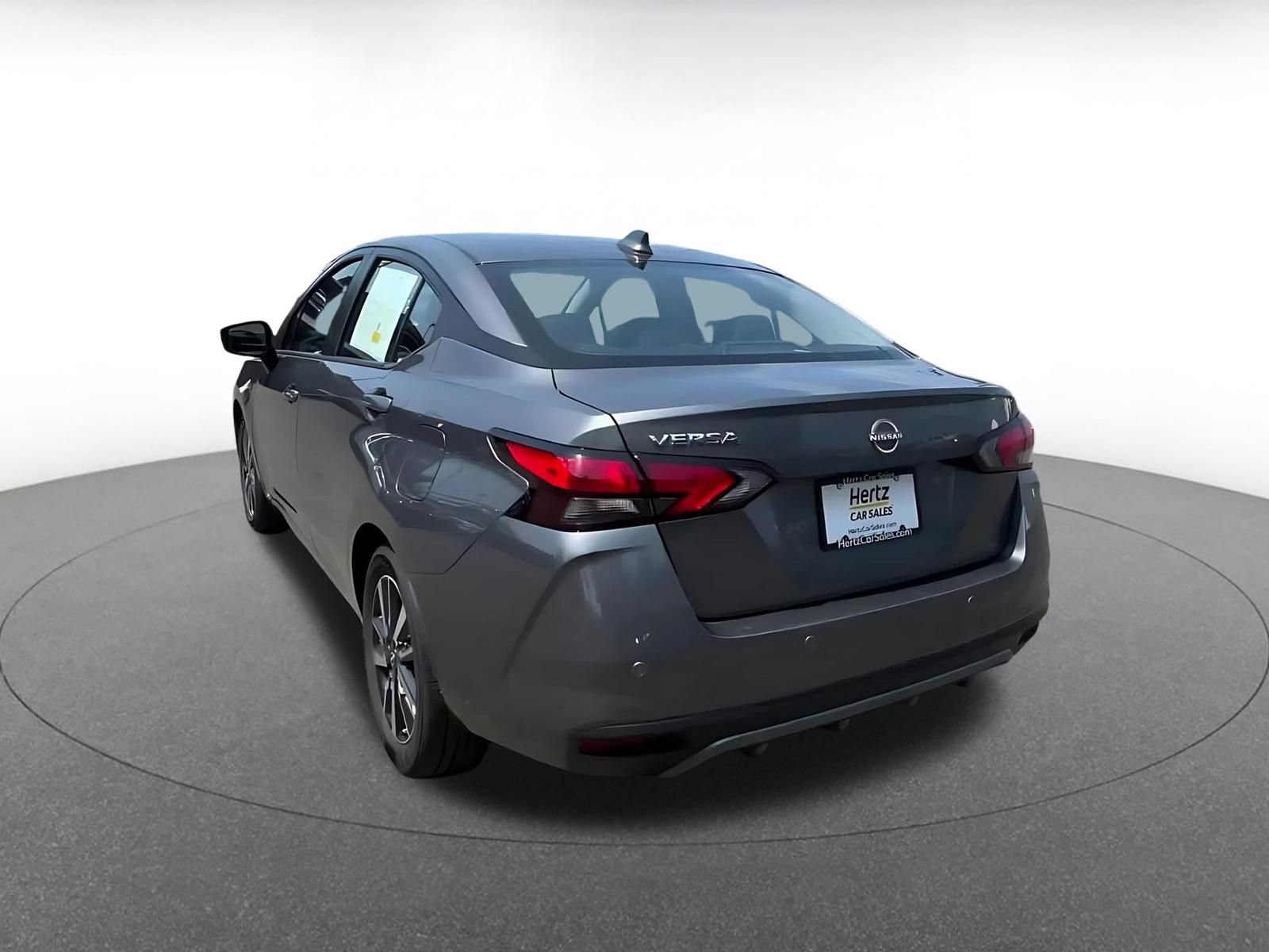 Used 2025 Nissan Versa SV FWD image 9