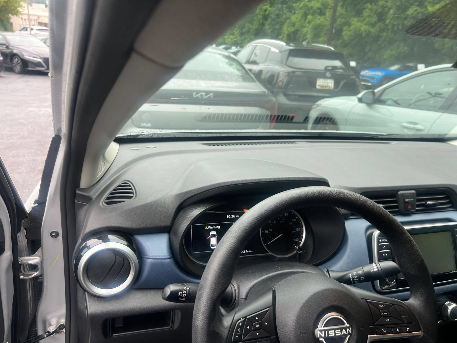 Used 2025 Nissan Versa SV FWD image 29