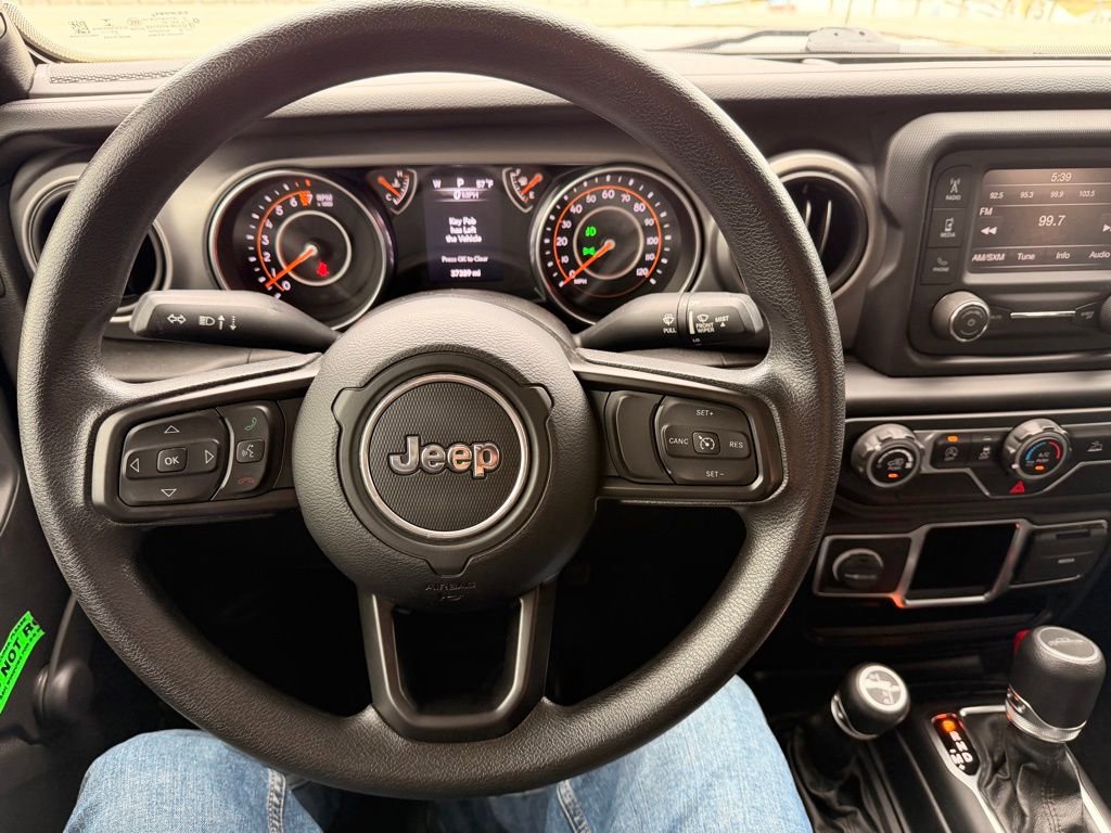 Used 2021 Jeep Gladiator Sport AWD/4WD image 14