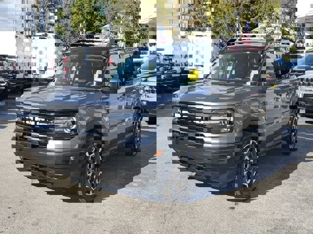 Used 2022 Ford Bronco Sport Outer Banks w/ Tech Package image 3