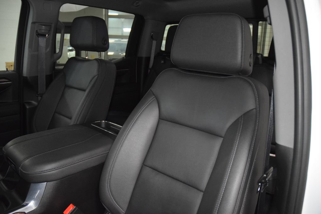 Used 2024 Chevrolet Silverado 1500 RST w/ Redline Edition AWD/4WD image 43