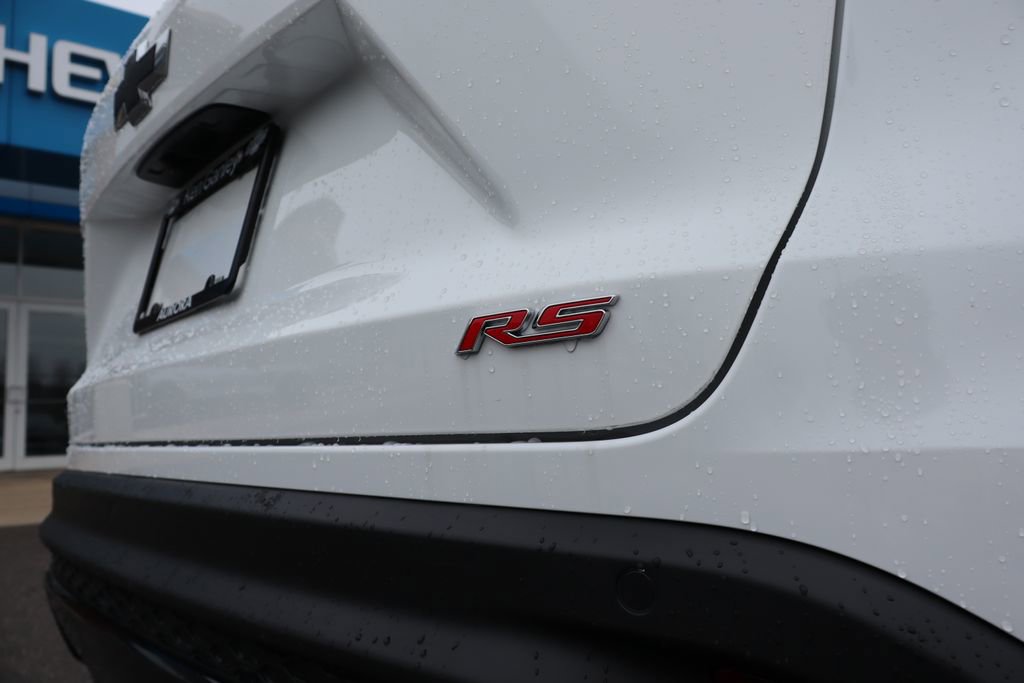 Used 2025 Chevrolet Trax RS w/ Sunroof Package image 34