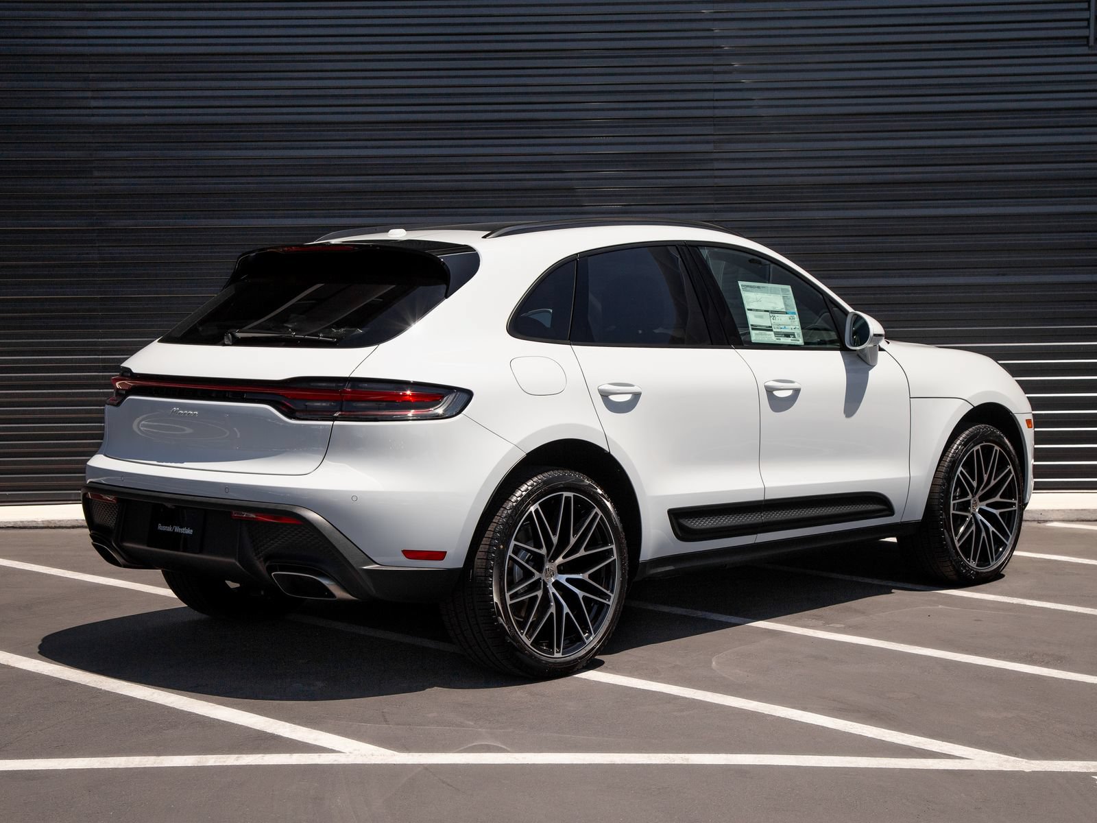 New 2026 Porsche Macan AWD/4WD image 7