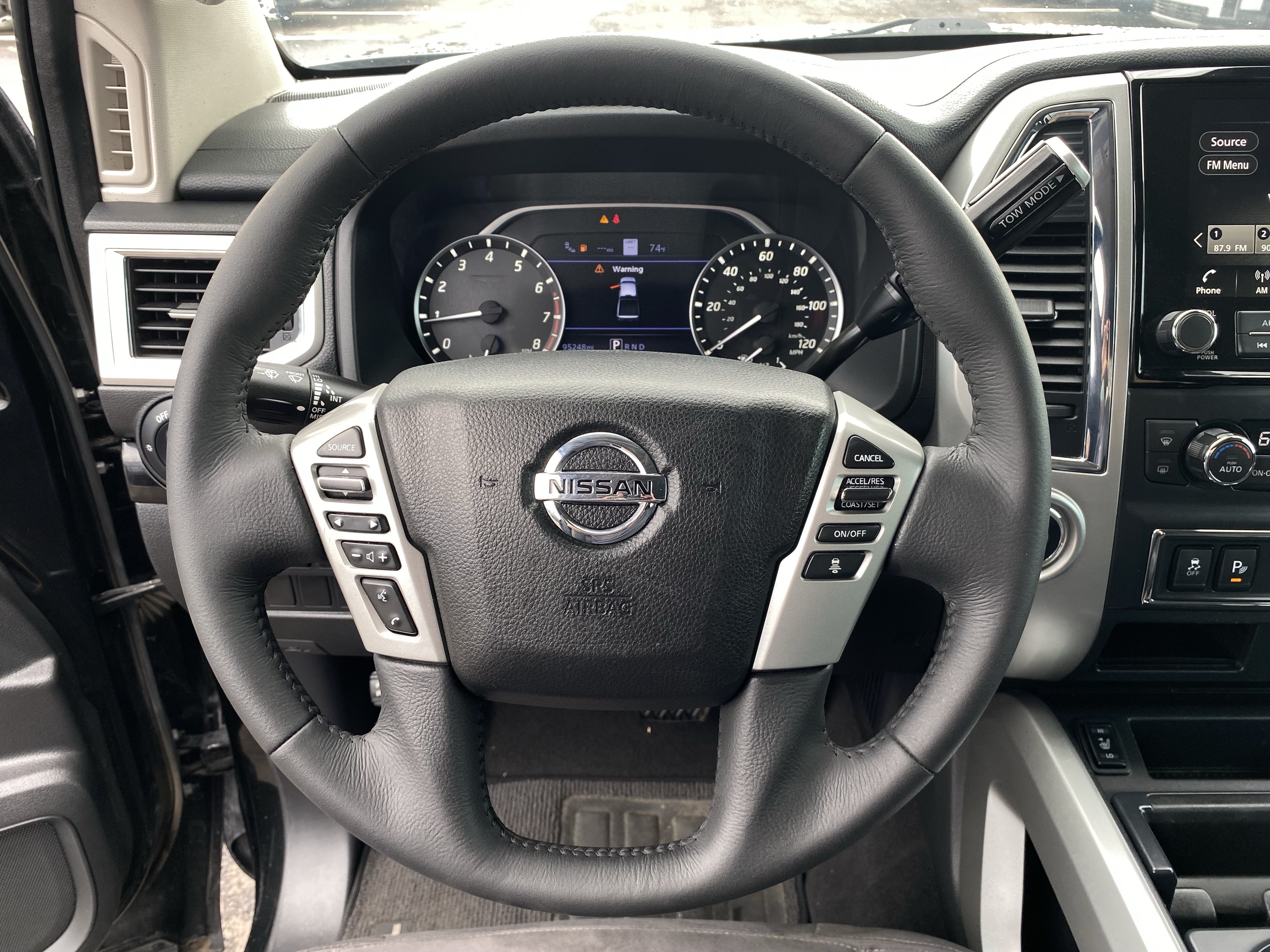 Used 2021 Nissan Titan SV w/ SV Convenience Package RWD image 26